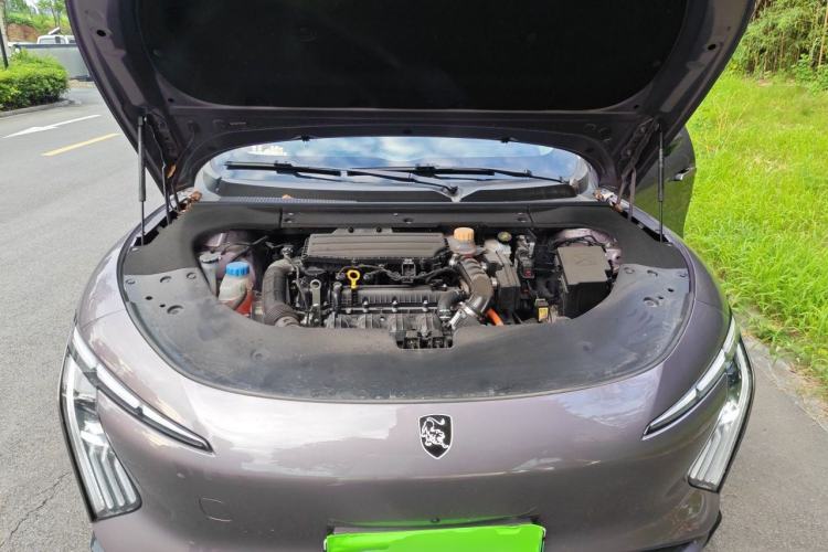 Used FORTHING Xinghai S7 2025 Model, 235 Range-Extended Executive Edition Engine Bay