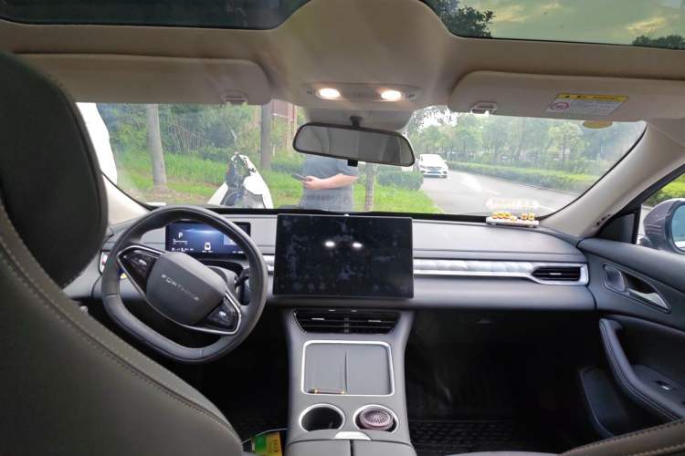 Used FORTHING Xinghai S7 2025 Model, 235 Range-Extended Executive Edition Headliner