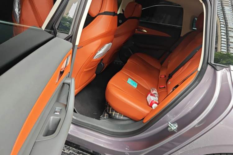 Used FORTHING Xinghai S7 2025 235 Range-Extended Luxury Edition Left Rear Seat