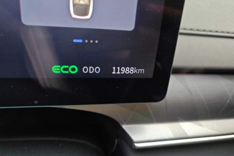 Used FORTHING Xinghai S7 2025 Model, 235 Range-Extended Executive Edition Odometer Close Up