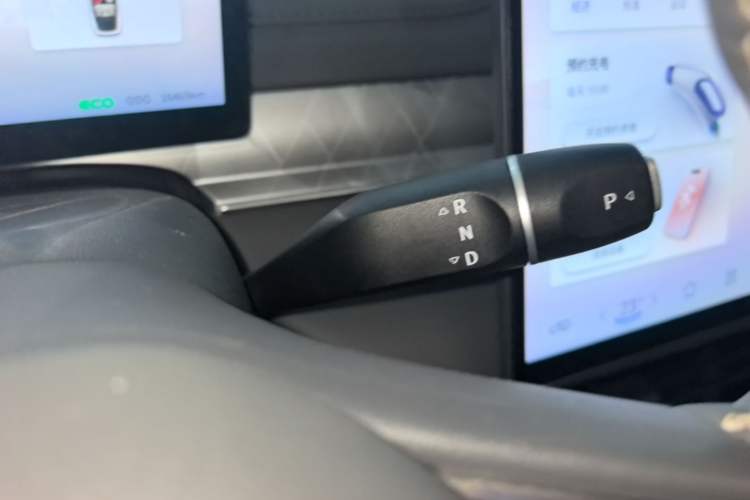 Used FORTHING Xinghai S7 2025 Model, 555 Star Creation Edition Gear Lever
