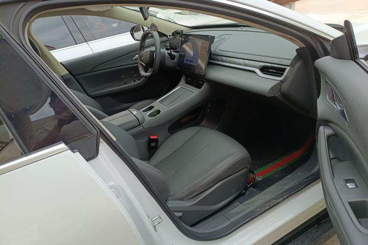 Used FORTHING Xinghai S7 2025 555 Hongyun Edition Right Front Seat