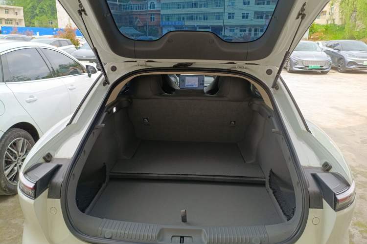 Used FORTHING Xinghai S7 2025 555 Hongyun Edition Trunk