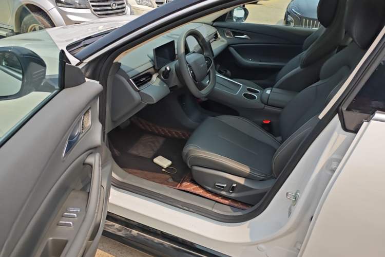 Used FORTHING Xinghai S7 2026 Model, 565 Enjoyment Edition Driver Seat