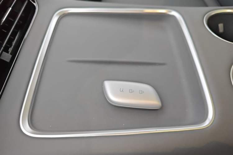 Used FORTHING Xinghai S7 2026 Model, 565 Enjoyment Edition Interior 1