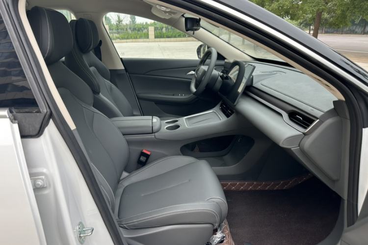 Used FORTHING Xinghai S7 2026 Model, 565 Enjoyment Edition Interior 5