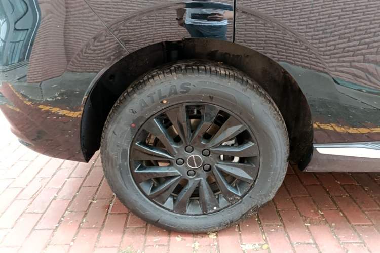 Used FORTHING Xinghai T5 2026 Model 530km Prestige Edition Right Rear Wheel Hub