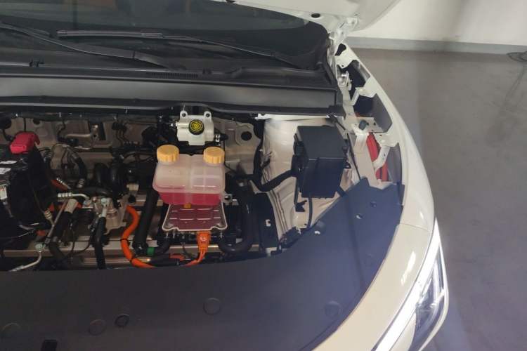 Used FORTHING Xinghai T5 2026 Model 530km Prestige Edition Engine Bay Left