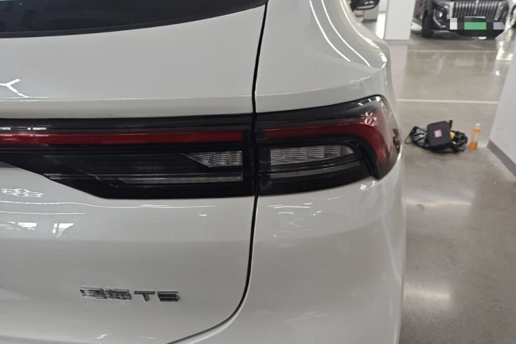 Used FORTHING Xinghai T5 2026 Model 530km Prestige Edition Right Rear Taillight