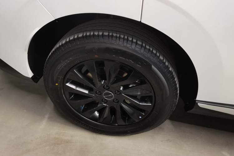 Used FORTHING Xinghai T5 2026 Model 530km Prestige Edition Right Rear Wheel Hub