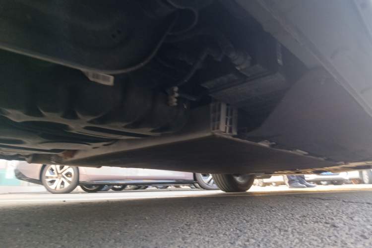 Used FORTHING Xinghai V9 2024 1.5TD 200km Qingyunti Series Premium Version Chassis Rear Right