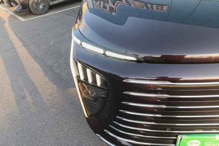 Used FORTHING Xinghai V9 2024 1.5TD 200km Qingyunti Series Premium Version Right Front Headlight