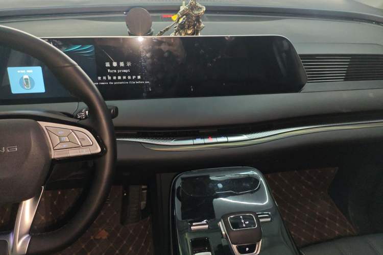 Used FORTHING Xinghai V9 2024 1.5TD 200km Chinese Knot Series Luxury Version Audio And AC Panel
