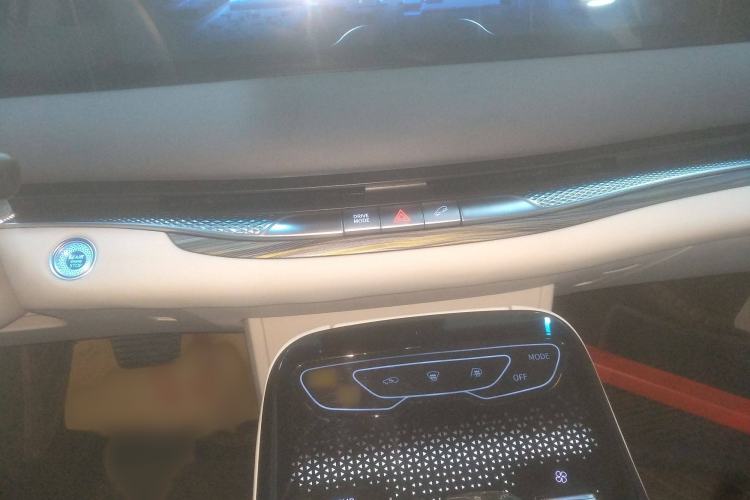 Used FORTHING Xinghai V9 2024 1.5TD 200km Qingyunti Series Premium Version Audio And AC Panel