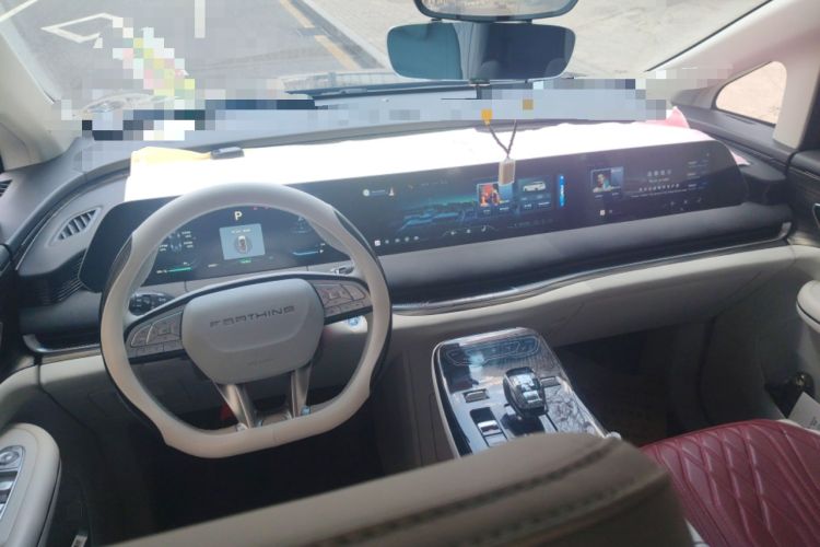 Used FORTHING Xinghai V9 2024 1.5TD 200km Qingyunti Series Premium Version Center Console
