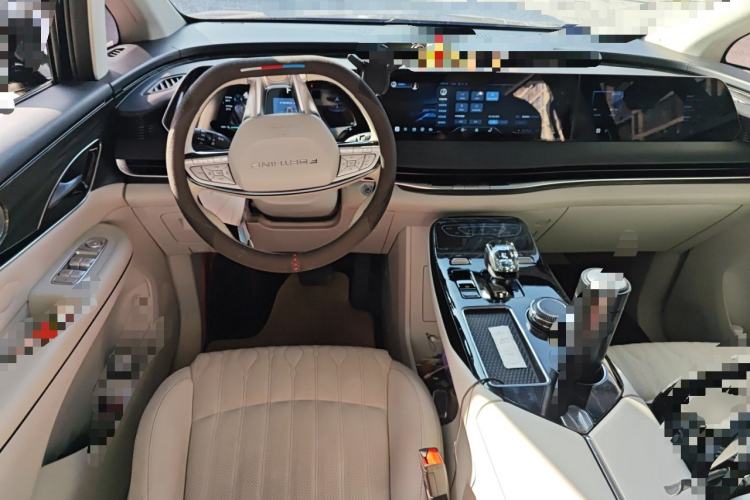 Used FORTHING Xinghai V9 2024 1.5TD 200km Qingyunti Series Premium Version Center Console