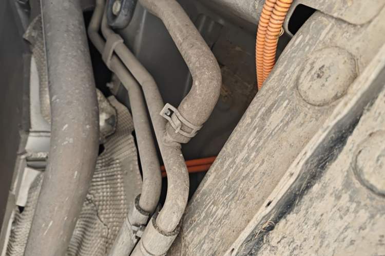 Used FORTHING Xinghai V9 2024 1.5TD 200km Qingyunti Series Premium Version Chassis Front Left