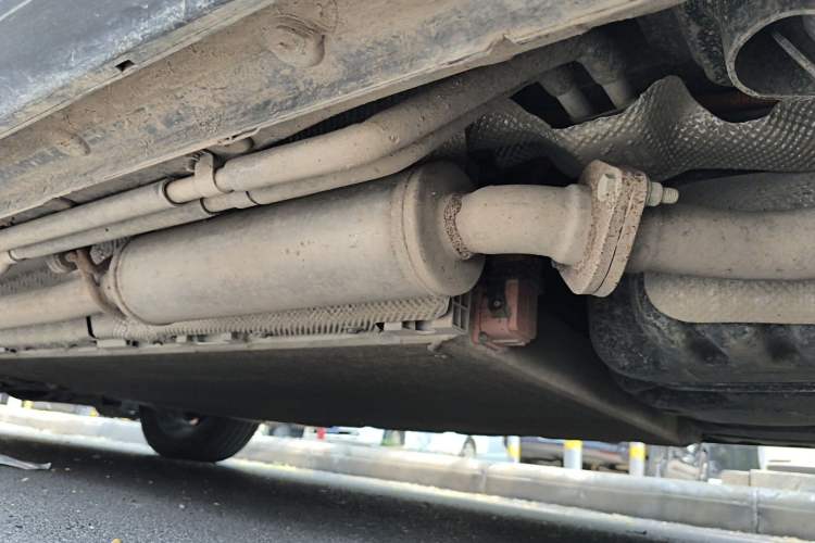 Used FORTHING Xinghai V9 2024 1.5TD 200km Chinese Knot Series Luxury Version Chassis Rear Left