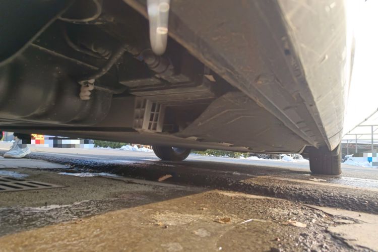 Used FORTHING Xinghai V9 2024 1.5TD 200km Chinese Knot Series Premium Edition Chassis Rear Right