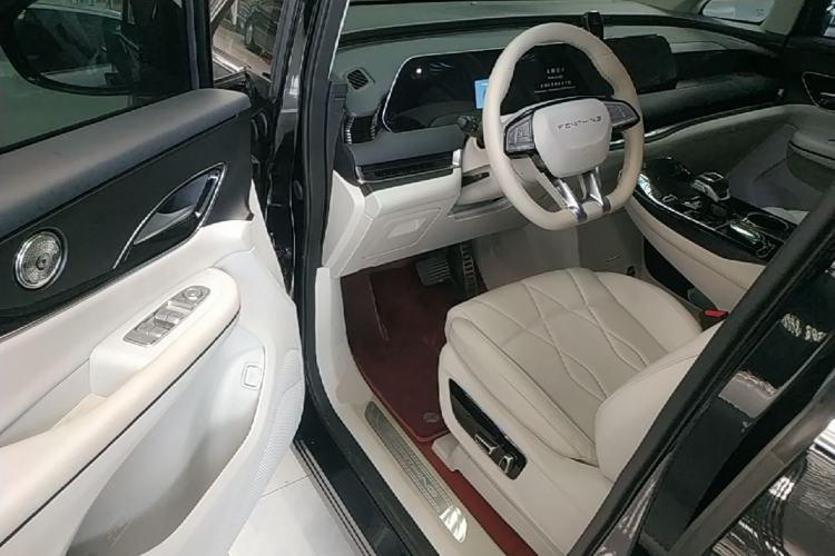 Used FORTHING Xinghai V9 2024 1.5TD 200km Chinese Knot Series Luxury Version Driver Seat