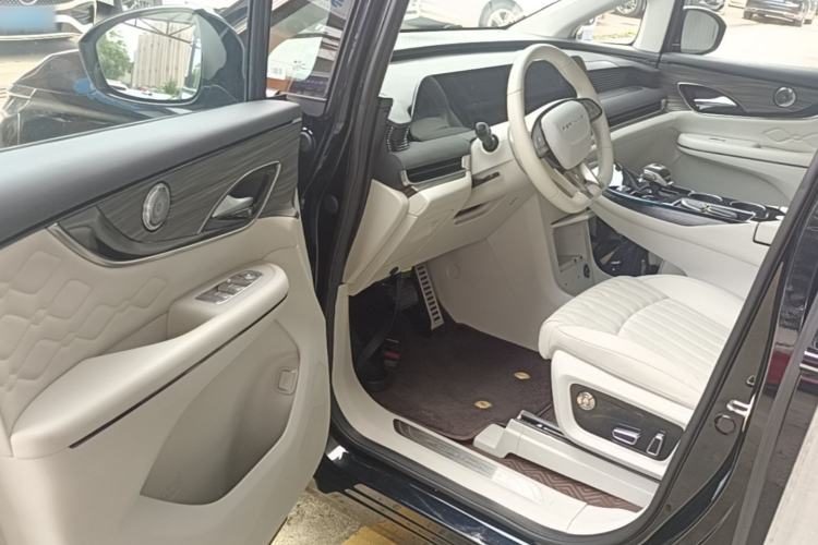 Used FORTHING Xinghai V9 2024 1.5TD 200km Chinese Knot Series Premium Edition Driver Seat