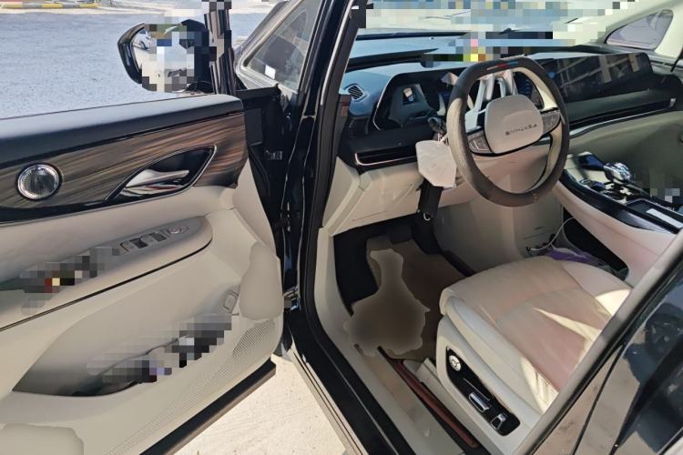 Used FORTHING Xinghai V9 2024 1.5TD 200km Qingyunti Series Premium Version Driver Seat
