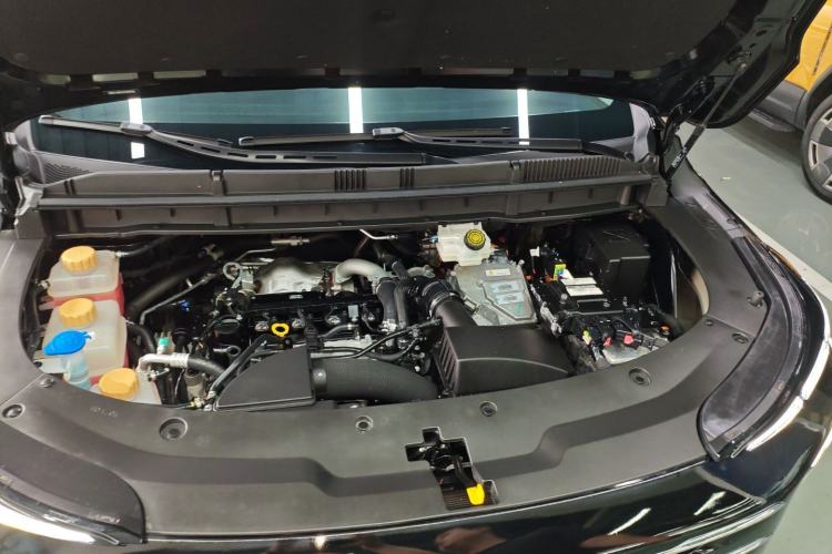 Used FORTHING Xinghai V9 2024 1.5TD 200km Qingyunti Series Flagship Edition Engine Bay