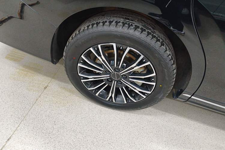 Used FORTHING Xinghai V9 2024 1.5TD 200km Qingyunti Series Premium Version Exterior 5