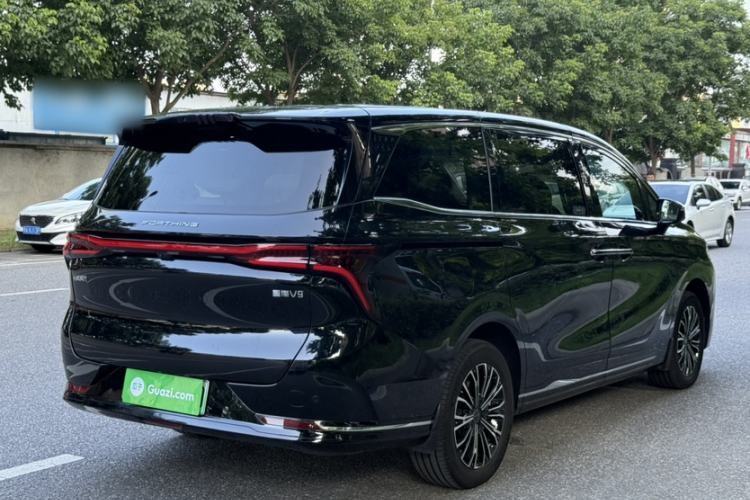 Used FORTHING Xinghai V9 2024 1.5TD 200km Chinese Knot Series Premium Edition Exterior 6