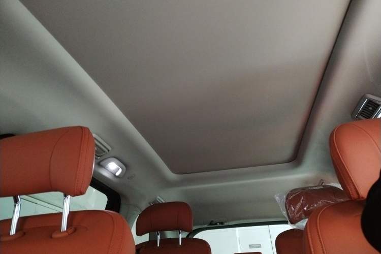 Used FORTHING Xinghai V9 2024 1.5TD 200km Qingyunti Series Flagship Edition Headliner