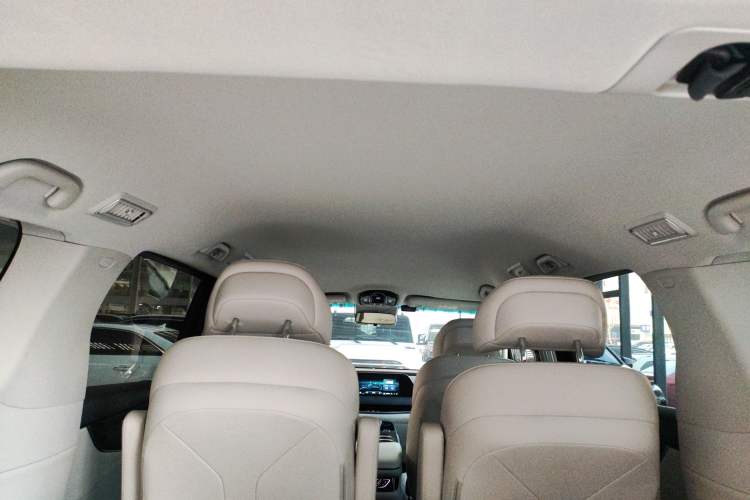 Used FORTHING Xinghai V9 2024 1.5TD 200km Chinese Knot Series Luxury Version Headliner