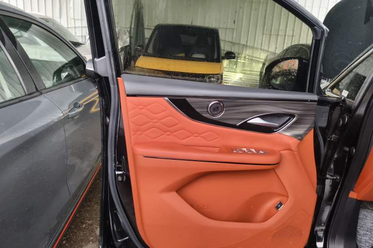 Used FORTHING Xinghai V9 2024 1.5TD 200km Qingyunti Series Premium Version Interior 7