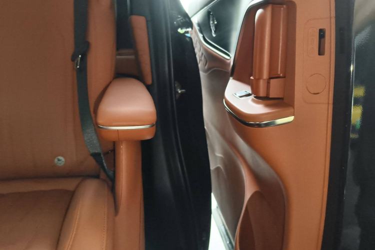 Used FORTHING Xinghai V9 2024 1.5TD 200km Qingyunti Series Premium Version Interior 8