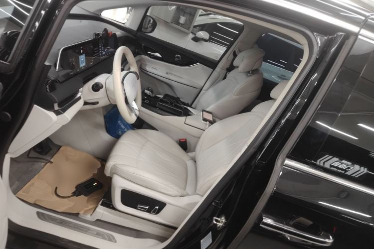 Used FORTHING Xinghai V9 2024 1.5TD 200km Chinese Knot Series Luxury Version Left Front Seat