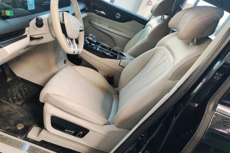 Used FORTHING Xinghai V9 2024 1.5TD 200km Chinese Knot Series Luxury Version Left Front Seat