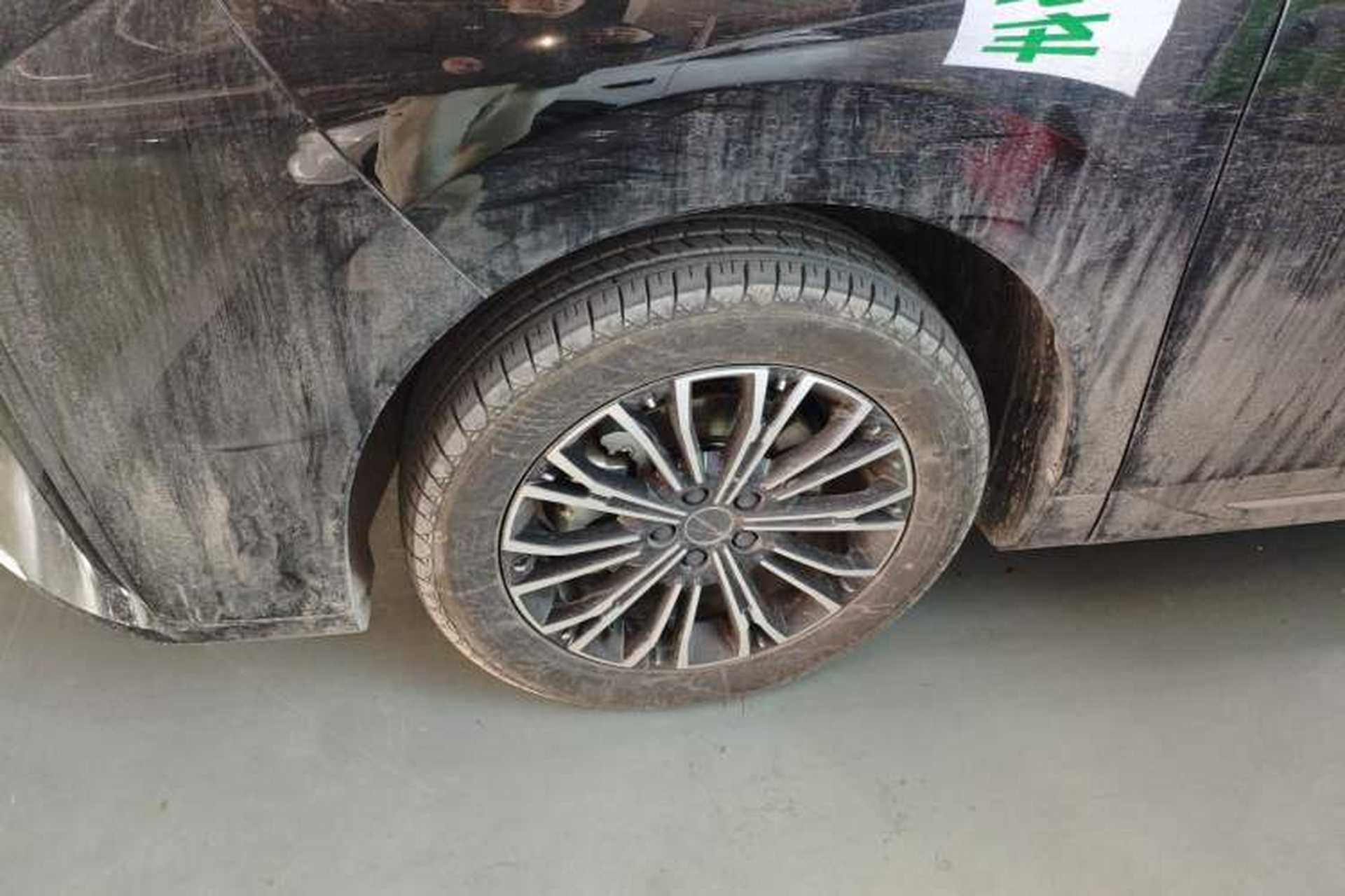 Used FORTHING Xinghai V9 2024 1.5TD 200km Chinese Knot Series Luxury Version Left Front Wheel Hub