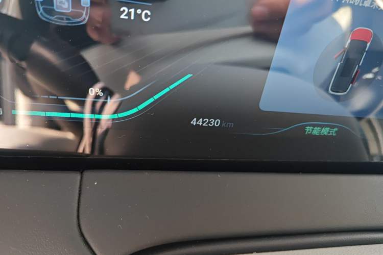 Used FORTHING Xinghai V9 2024 1.5TD 200km Qingyunti Series Premium Version Odometer Close Up