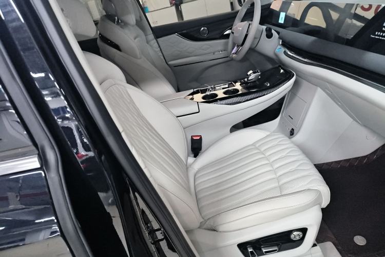 Used FORTHING Xinghai V9 2024 1.5TD 200km Qingyunti Series Premium Version Right Front Seat
