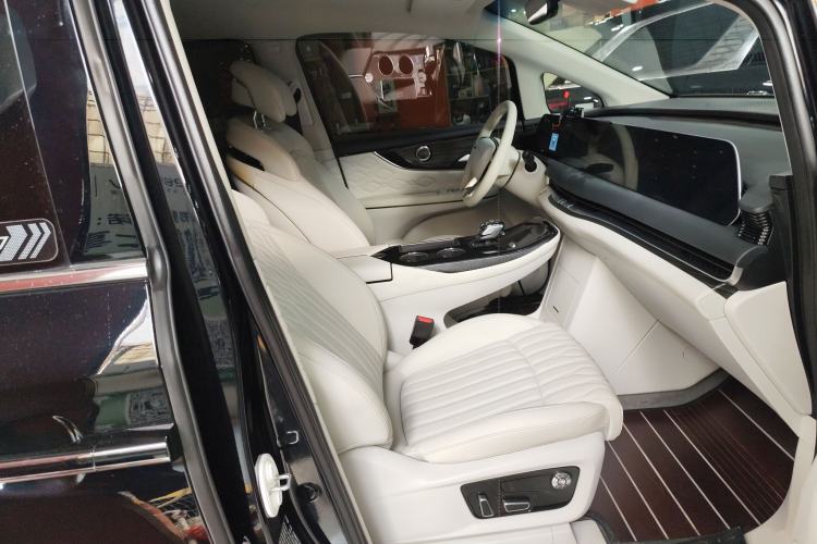 Used FORTHING Xinghai V9 2024 1.5TD 200km Qingyunti Series Premium Version Right Front Seat