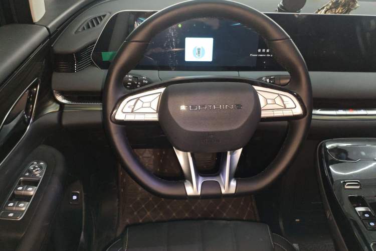 Used FORTHING Xinghai V9 2024 1.5TD 200km Chinese Knot Series Luxury Version Steering Wheel