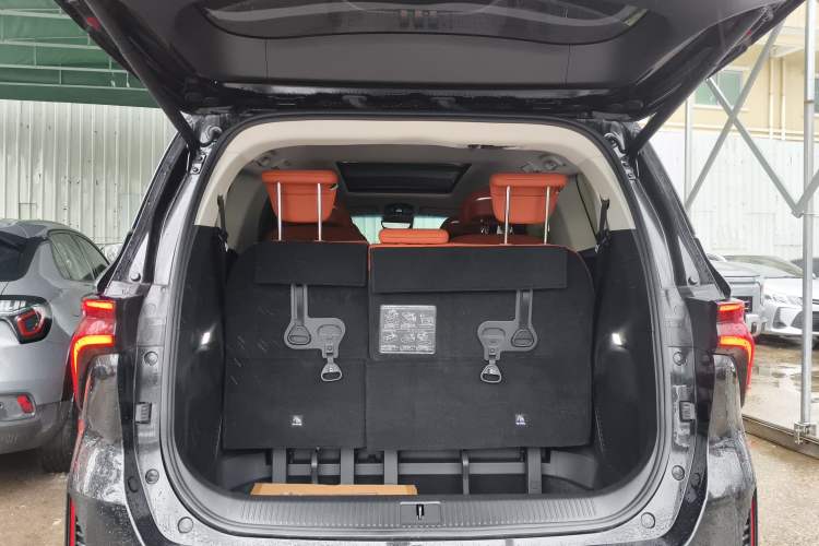 Used FORTHING Xinghai V9 2024 1.5TD 200km Qingyunti Series Premium Version Trunk