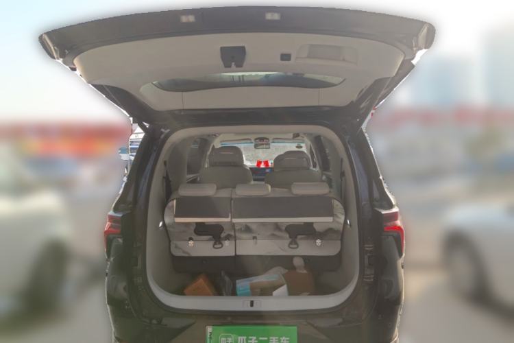 Used FORTHING Xinghai V9 2024 1.5TD 200km Chinese Knot Series Premium Edition Trunk