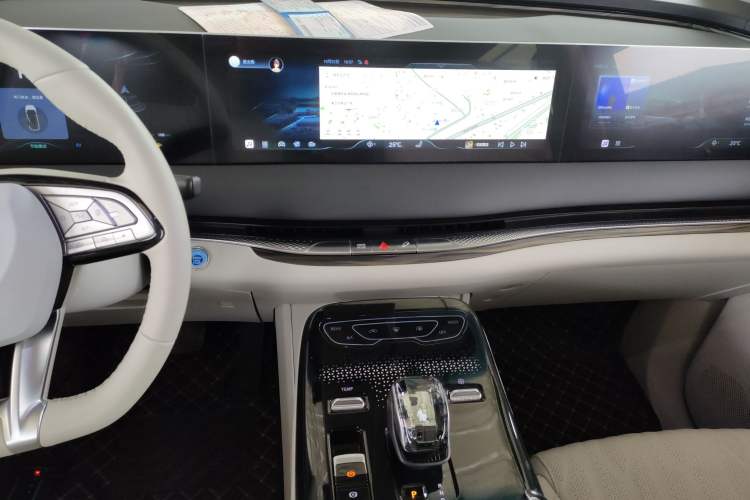 Used FORTHING Xinghai V9 2024 1.5TD 200km Qingyunti Series Premium Version Audio And AC Panel