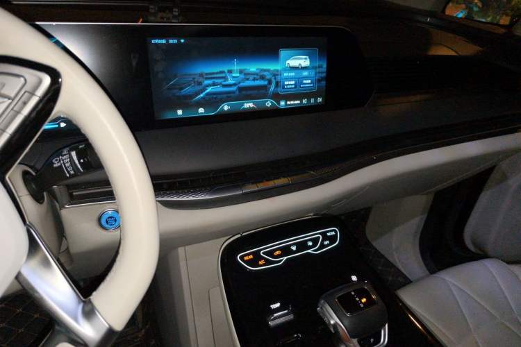 Used FORTHING Xinghai V9 2024 1.5TD 200km Chinese Knot Series Luxury Version Audio And AC Panel