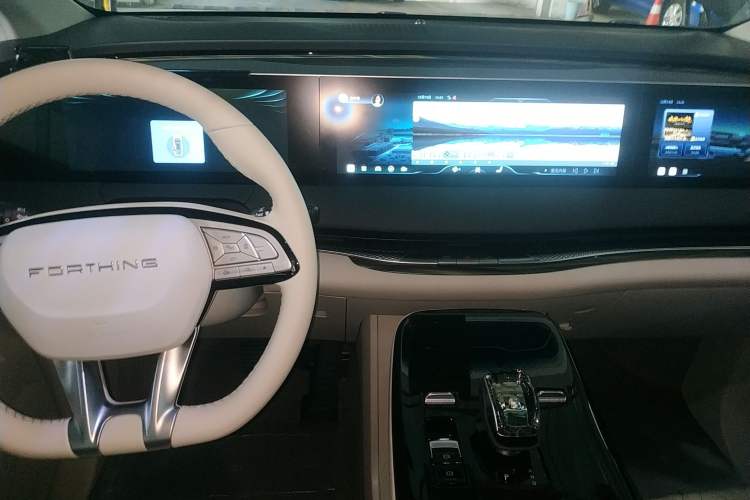Used FORTHING Xinghai V9 2024 1.5TD 200km Qingyunti Series Premium Version Audio And AC Panel