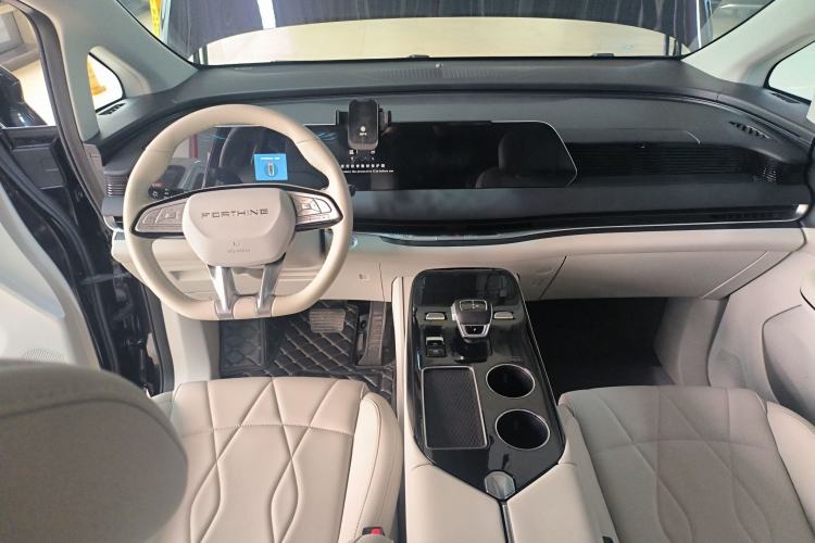 Used FORTHING Xinghai V9 2024 1.5TD 200km Chinese Knot Series Luxury Version Center Console
