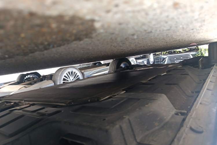 Used FORTHING Xinghai V9 2024 1.5TD 200km Qingyunti Series Premium Version Chassis Front Right