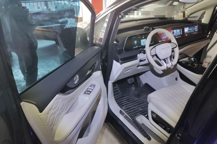 Used FORTHING Xinghai V9 2024 1.5TD 200km Qingyunti Series Premium Version Driver Seat