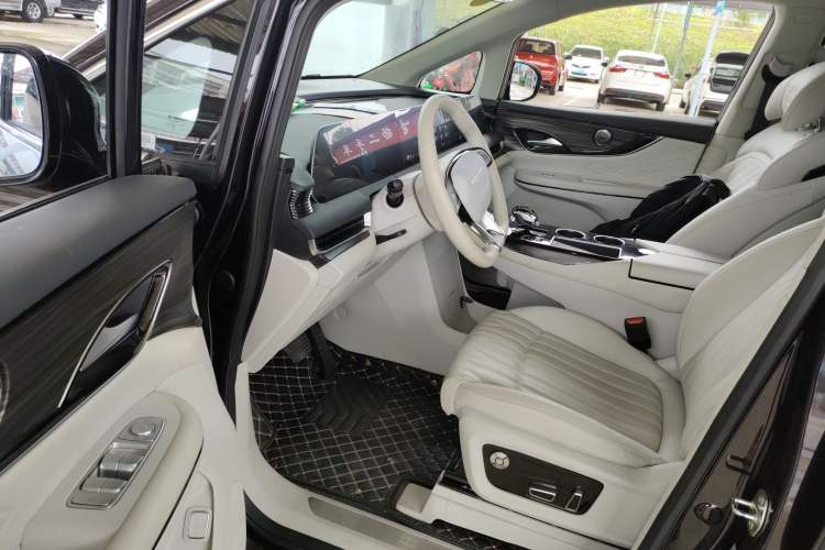 Used FORTHING Xinghai V9 2024 1.5TD 200km Qingyunti Series Premium Version Driver Seat