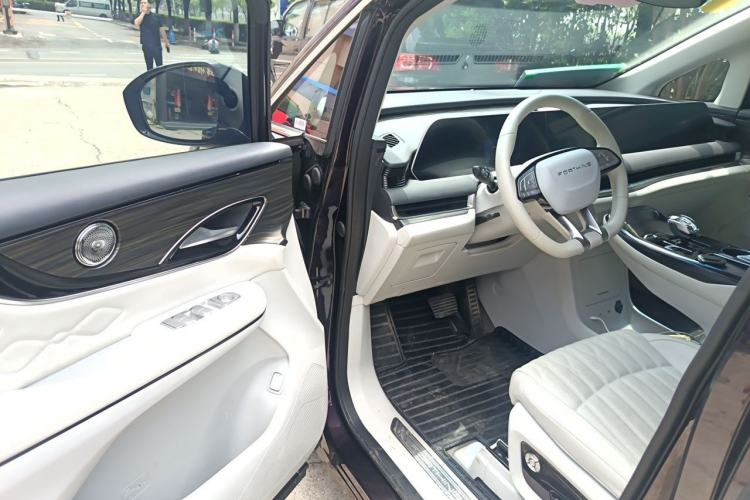 Used FORTHING Xinghai V9 2024 1.5TD 200km Qingyunti Series Premium Version Driver Seat